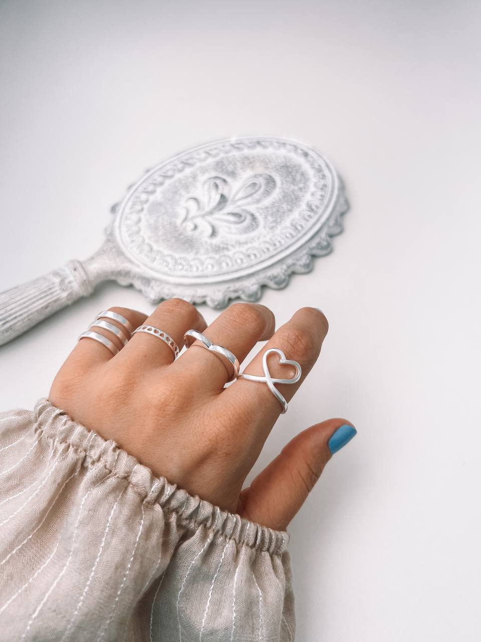 Loop Heart silver ring