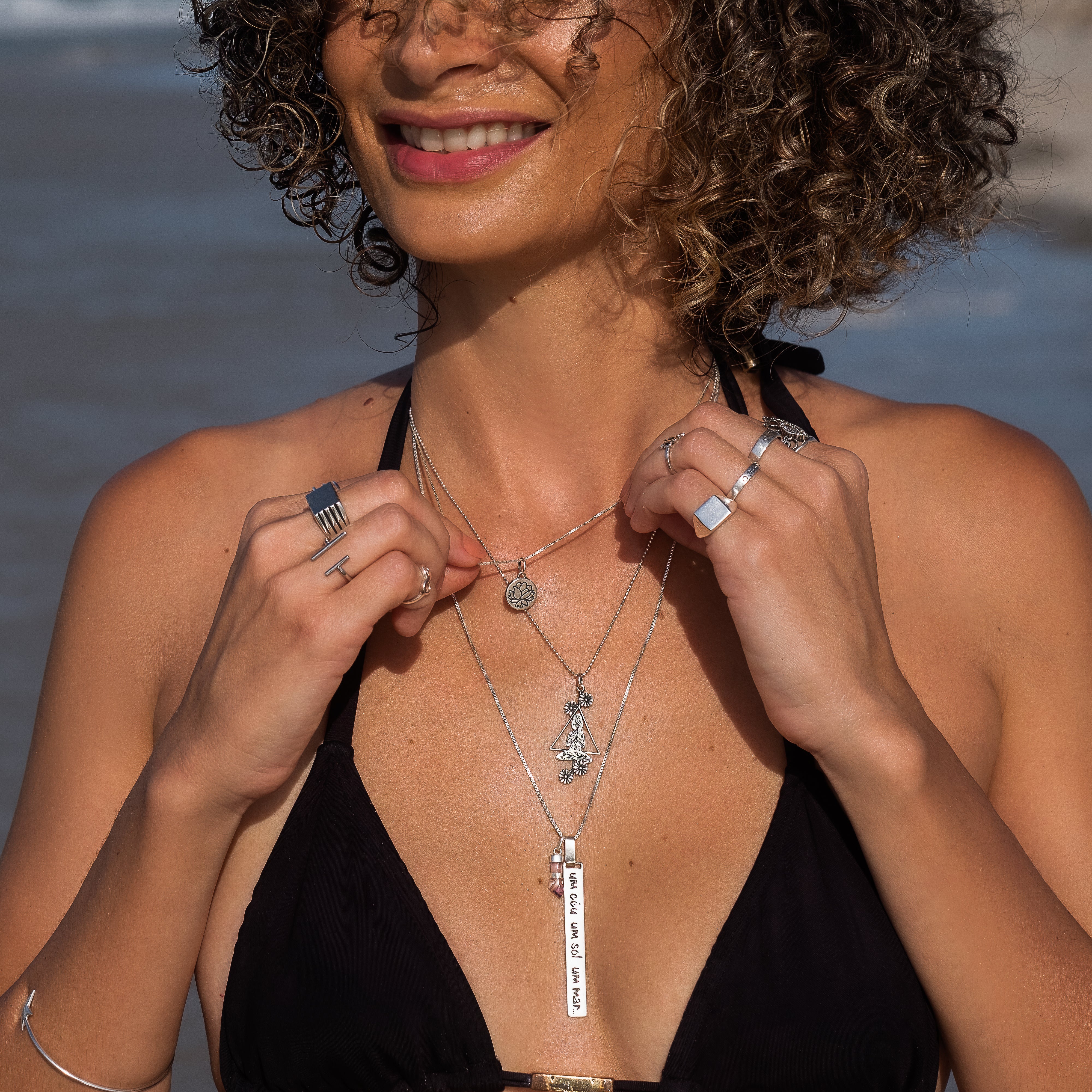 Um ceu, um sol um mar tag necklace