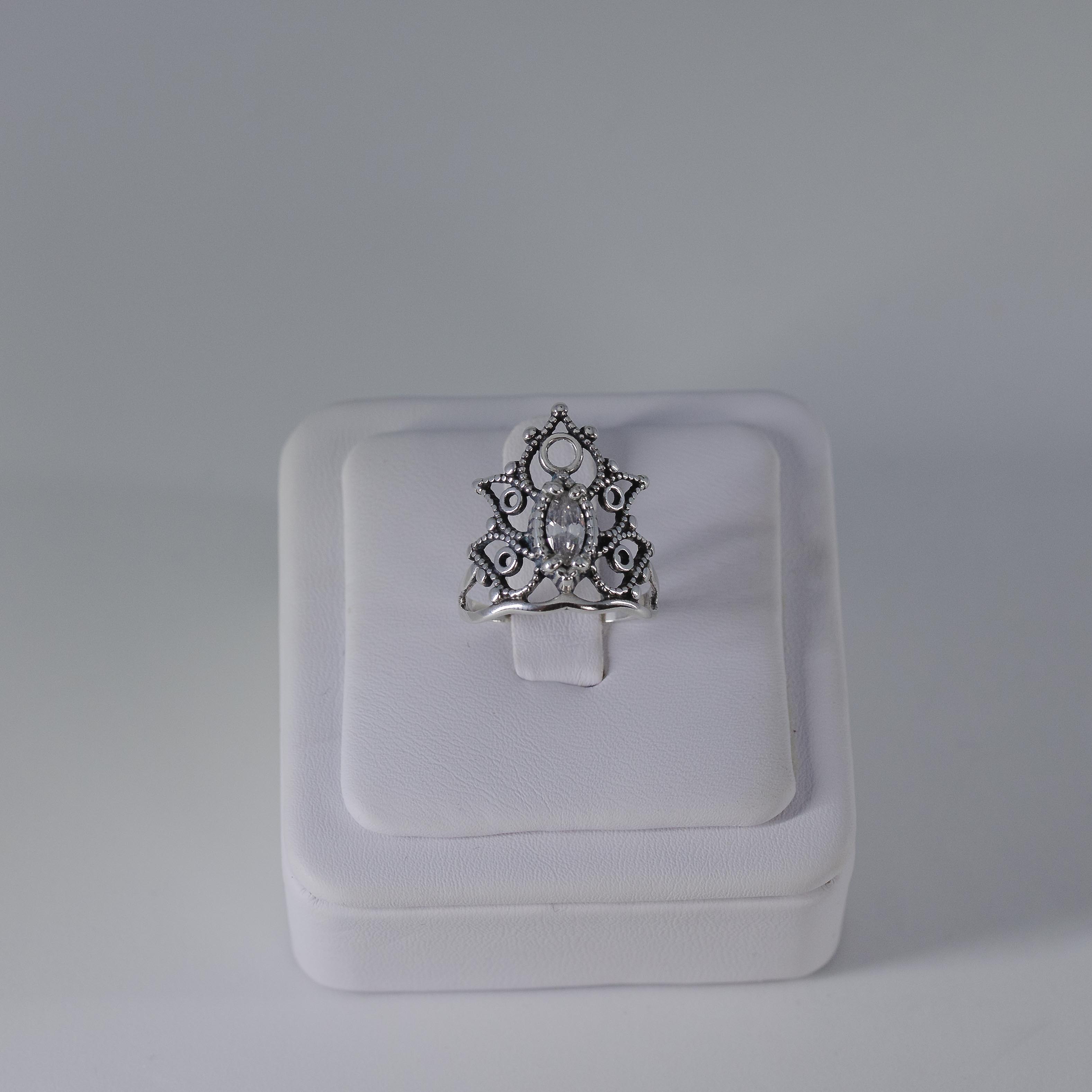 Boho crown zirconia ring