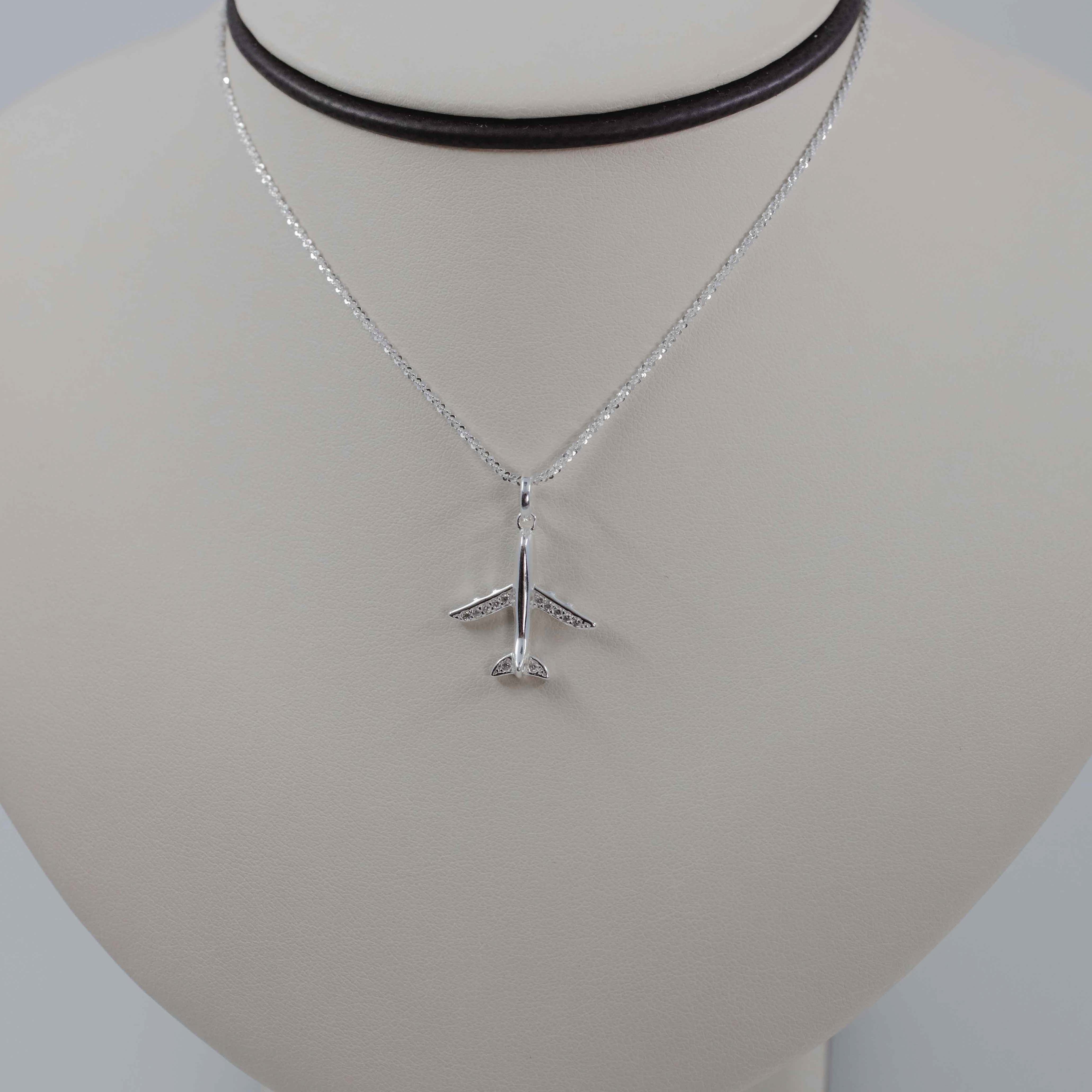 Traveler silver necklace