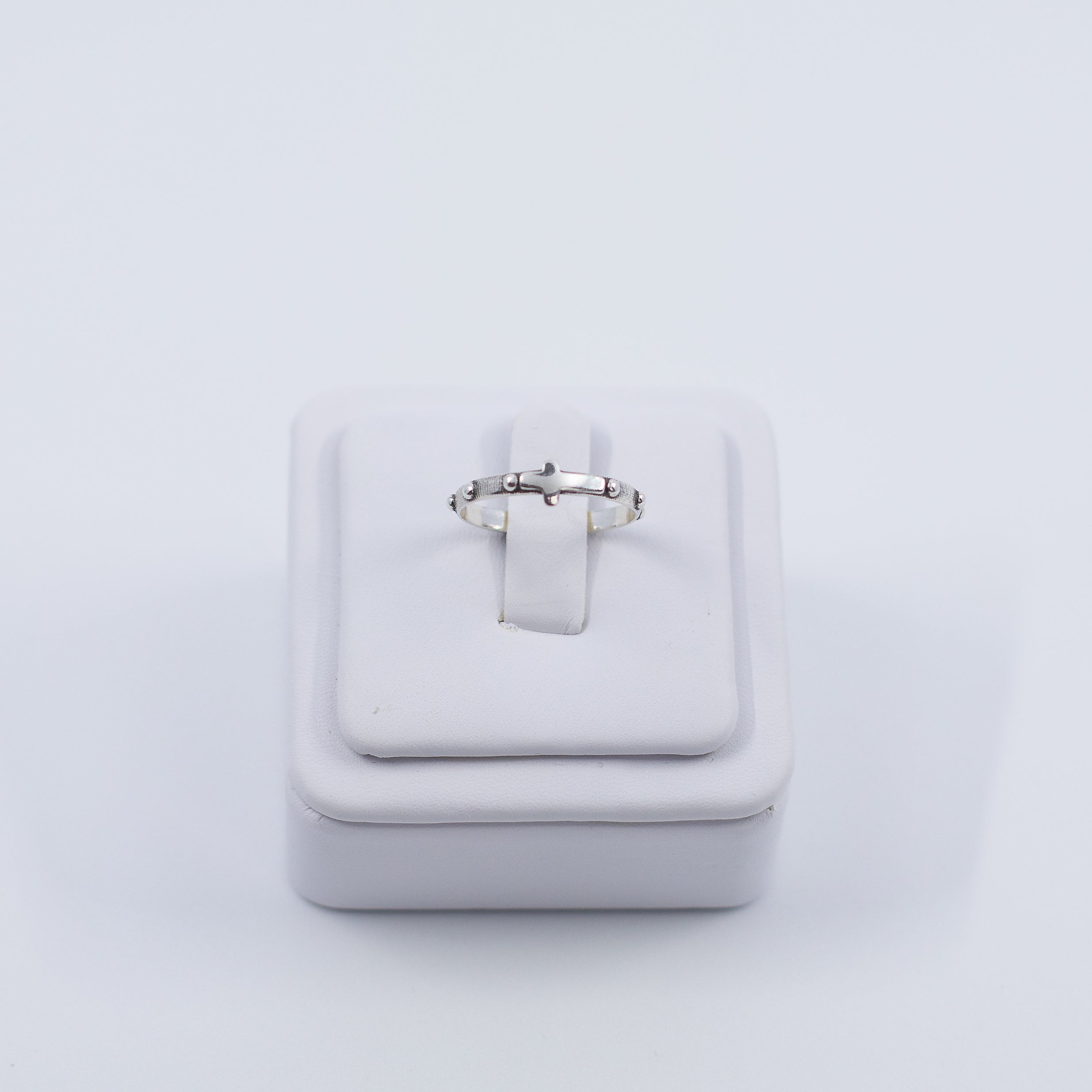 Chaplet side cross ring