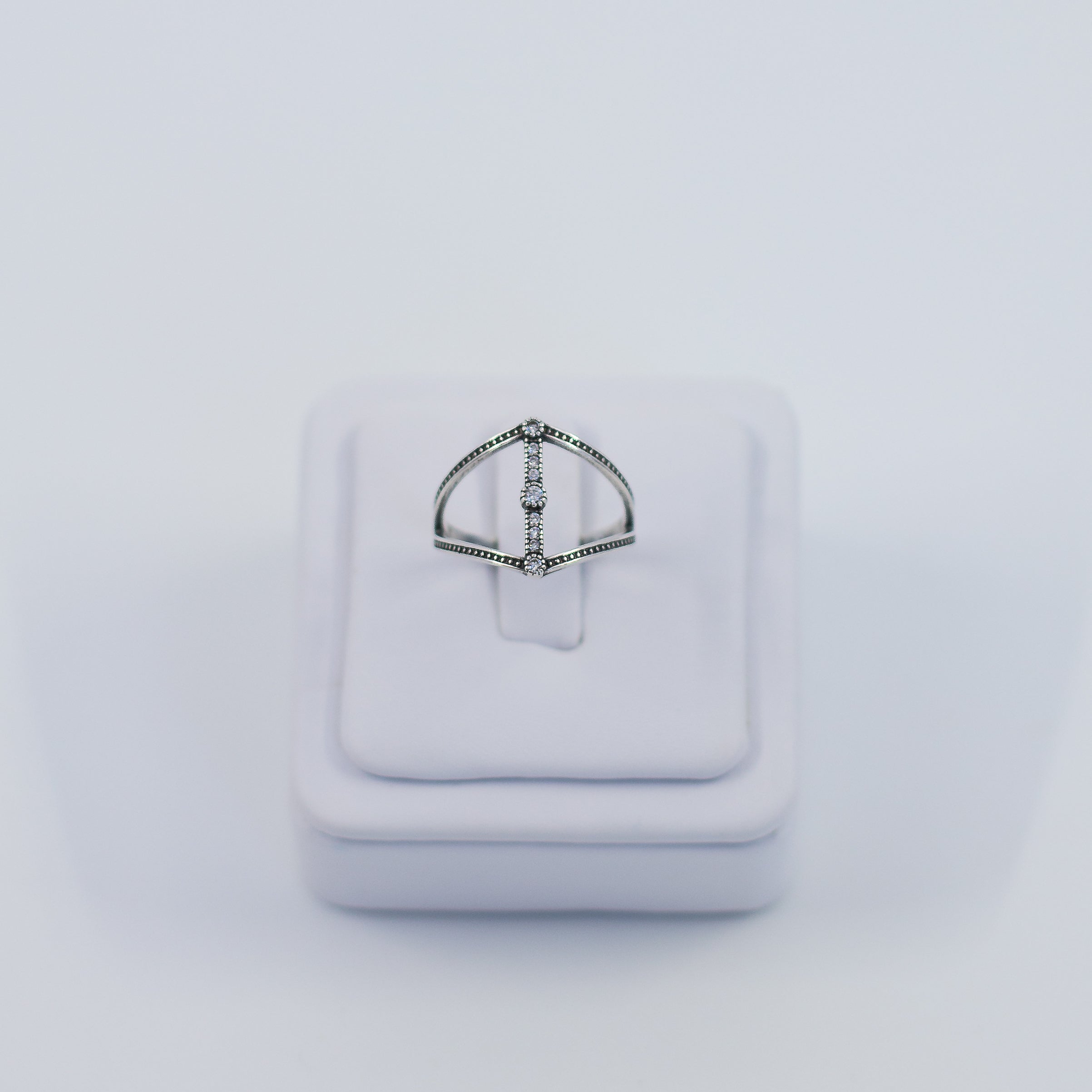 Tripartite women's ring