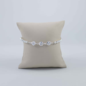 Beaded and heart shaped zirconia silver bracelet