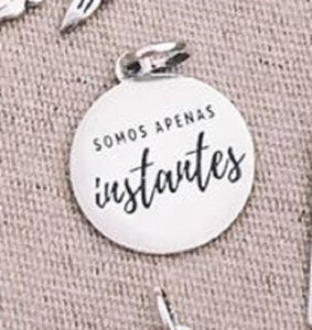 somos apenas instantes necklace