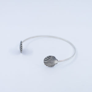 Seashell cuff