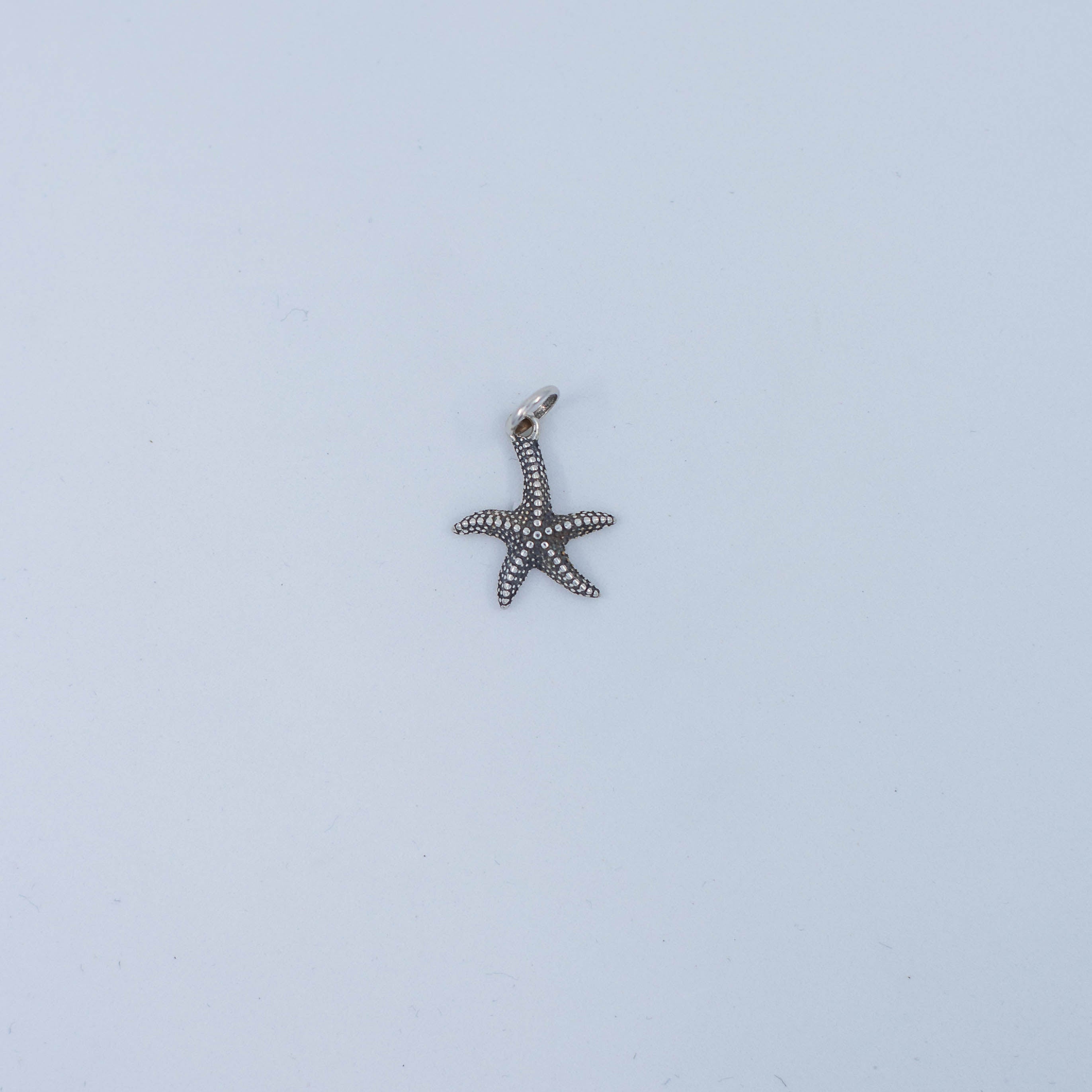 Small starfish pendant